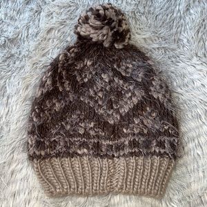 Women’s Brown Winter Pom-Pom Beanie Hat
